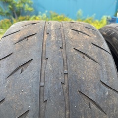 シバタイヤ 265/35r18の画像