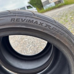 シバタイヤ 265/35r18の画像