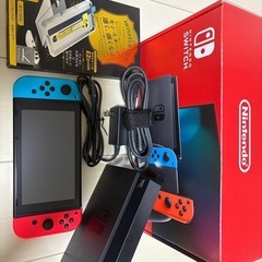 Switch本体セット、リモコン、保護フィルム！の画像