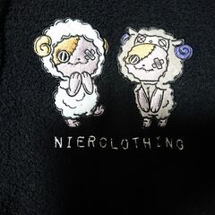 ♠　NieR Clothing　もこもこプルオーバーパーカー　ポケット付き　 黒　サイズF　メンズ 　レディース　どちらでも着られそうですの画像