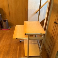 パソコンラックの画像