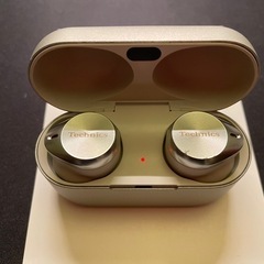Technics EAH-AZ80 バッテリー ケース単品 シルバー 価格.com - 『AZ100(左)とAZ80(右)のバッテリーケース