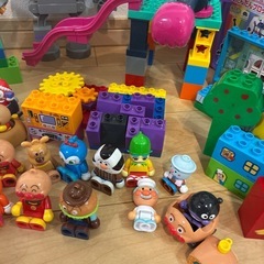 バイキンじょうもつくれる！だだんだんブロックバケツとはじめてのブロックのセット　アンパンマンブロックラボの画像