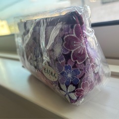 【新品】花ちりめんポーチ🟪の画像