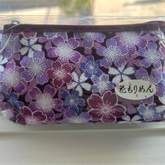【新品】花ちりめんポーチ🟪の画像