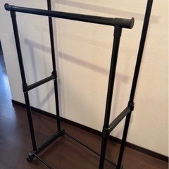 洗濯用品、可動式スチールラックの画像