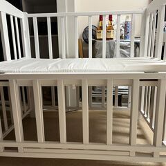 カトージ【中古美品】ベビーベッドの画像