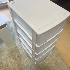 【クリアボックス 4段収納ケース（高さ55cm 幅27cm 奥行き35cm）】の画像