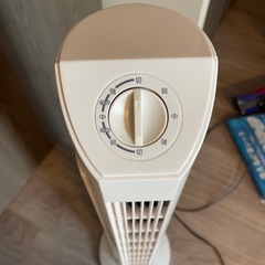 山善　タワー型扇風機の画像