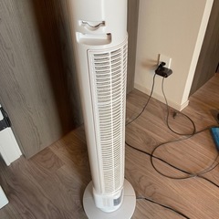 山善　タワー型扇風機の画像