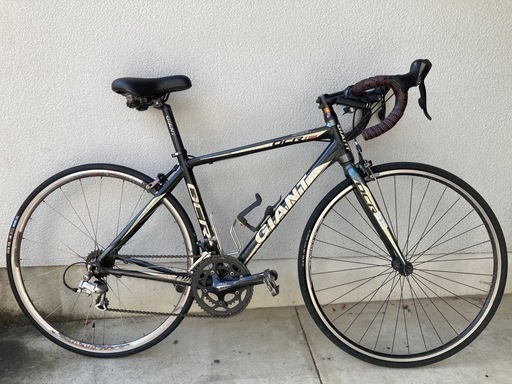 中古GIANT ジャイアント クロスバイク 3×8段変速 500MM軽整備済み 防犯