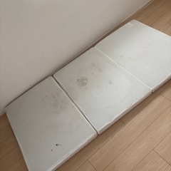 シングルマットレスの画像