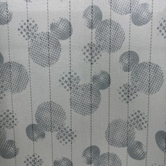 ミッキー柄カーテンの画像