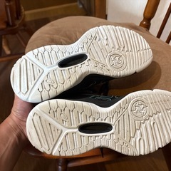 アシックス　バスケットシューズ　バッシュ　ジュニアの画像