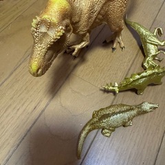 恐竜⑤ゴールド4体セットの画像