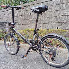 【受渡者様決定】【中古】折りたたみ自転車　６段ギア　カゴ付きの画像