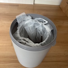 おむつバケツの画像