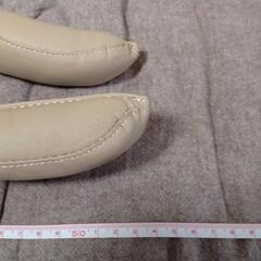 車 シートサイドクッション ベージュの画像