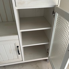決まりました。ホワイト木製キッチンボード　キッチンカウンター早く処分したいので値下げの画像