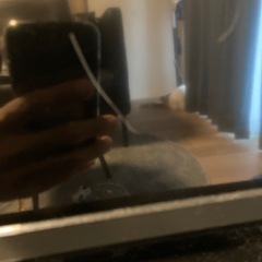 SHARP 32型テレビの画像