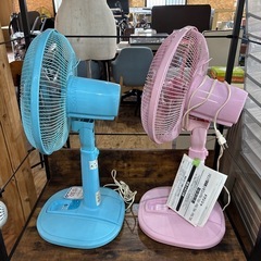 ハローキティ好き必見🎀 キティ×レトロ🌈✨️ 2,000年製‼️ リビング扇風機 ブルー ピンク  HELLO KITTY 家電 リモコンなし FRS-793  扇風機 説明書  平成レトロ ドウシシャの画像
