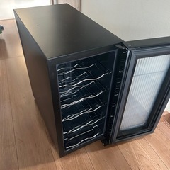Haier ワインクーラーの画像