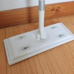 キッチンに貼るやつとお掃除用品の画像