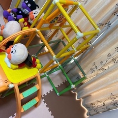 アンパンマン ジャングルジム+じゃがじゃか消防車+ぬいぐるみ4点セットの画像