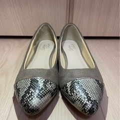 新品未使用品 ジェリービーンズのパンプスの画像