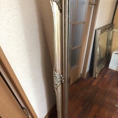 壁掛け鏡 110 x 80 cmの画像