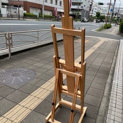 イーゼルの画像