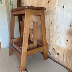 決定‼️木製コンパクト踏み台の画像