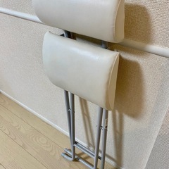 折りたためるハイチェアの画像