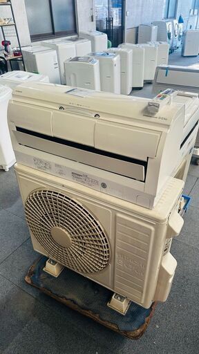トヨトミ TOYOTOMI ルームエアコン 冷房専用 TIW-A180ESI Amazon | トヨトミ 窓用エアコン（冷房専用・おもに4.5～7畳用
