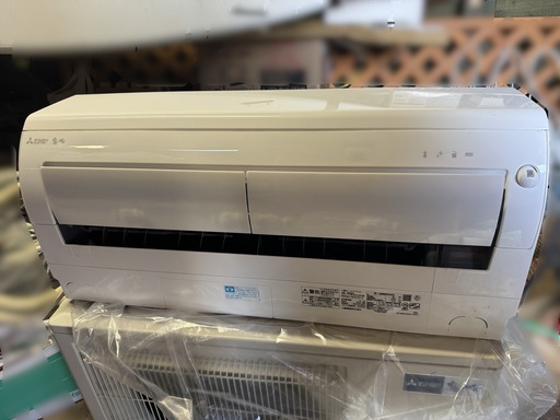 三菱エアコン4.0kw霧ヶ峰 MSZ-RK4025S-W　14畳用　室外機傷有 三菱エアコン4.0kw霧ヶ峰 MSZ-RK4025S-W 14畳用 室外機傷有