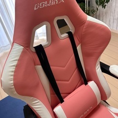 ゲーミングチェアの画像