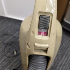東芝　昔の掃除機　紙パックやパーツセットの画像