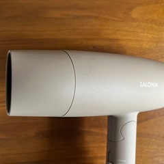 【動作確認済み】ヘアドライヤー(サロニア)の画像