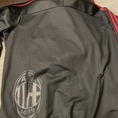 adidasの画像