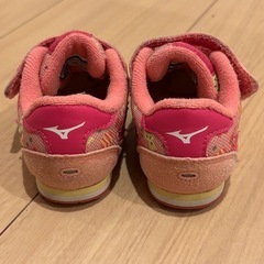 おまけ付き おまけ付き 
Mizuno キッズシューズ 12.5cm ピンクの画像
