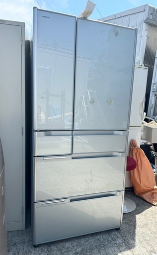 HITACHI 670L 6ドア冷蔵庫 R-G6700 2013年製※積荷補助なし