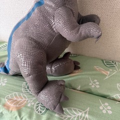 ジュラシックワールド新たなる支配者　ギガジャンボぬいぐるみBETAの画像