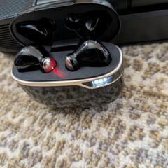 Bluetoothスピーカーとイヤホンの画像