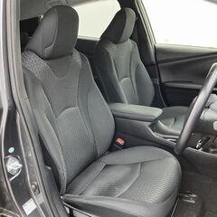 【世界トップクラスの燃費性能と環境性能を誇るハイブリッドカーの代表格🚗✨】今回は【トヨタ プリウス 　Ｓ】を紹介！の画像