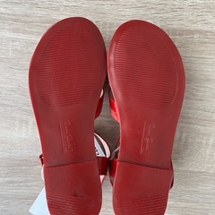 ZARA キッズサンダルの画像