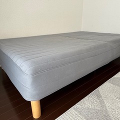 【ニトリ】セミダブル　脚付きマットレスの画像