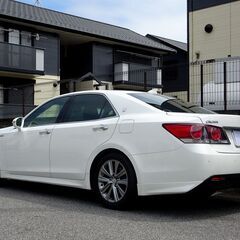 車検満タン クラウンハイブリッド 後期 アスリートS レーダークルーズ 衝突軽減ブレーキ ナビ フルセグTV Bluetooth バックモニター スマートキー シートヒーター LEDライト LEDフォグ ETCの画像