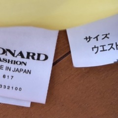 レオナール　スカートの画像