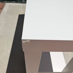 無料　iKEA ホワイトの台の画像