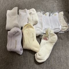 レディース白い靴下の画像